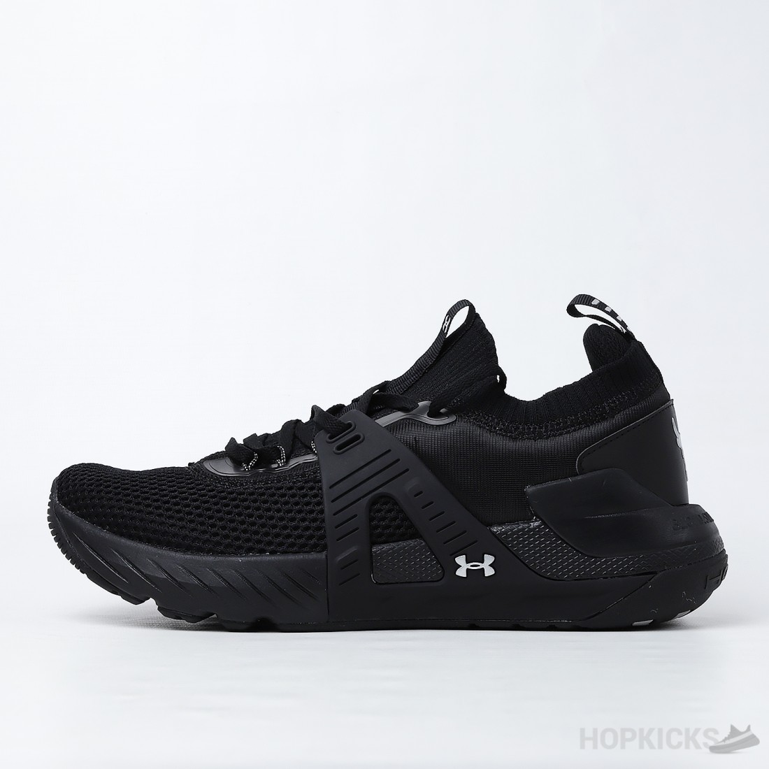 United we win hot sale under armour shoes